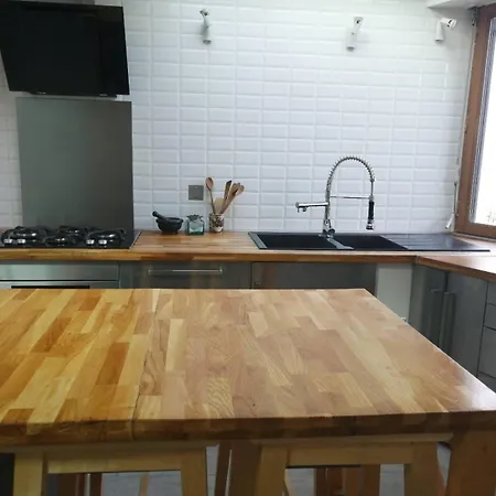 Maison Sculptee Vernon (Eure)