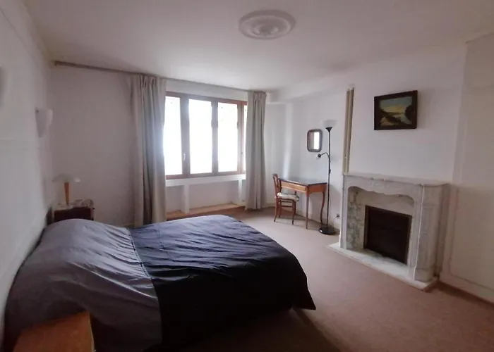 Maison Sculptee Vernon (Eure)